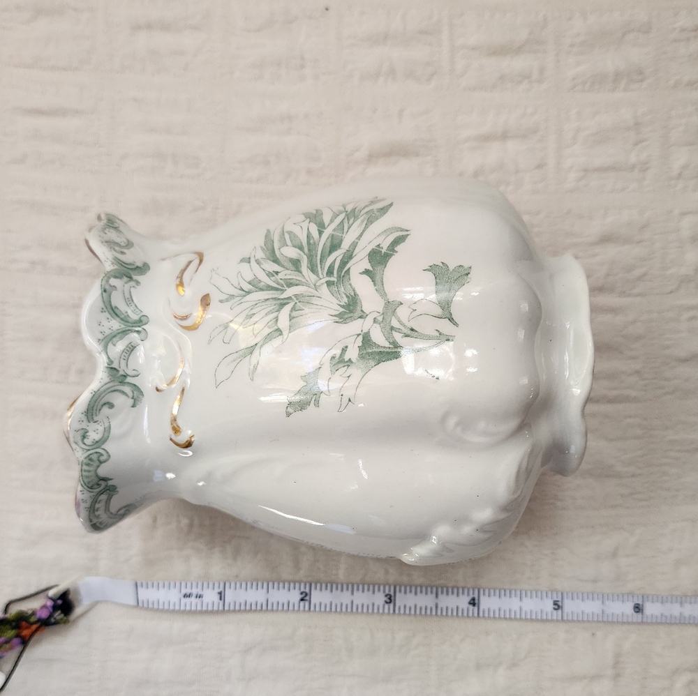 AJ Wilkinson England Elegant Floral Vase with Gold Accents - Picture 6 of 6